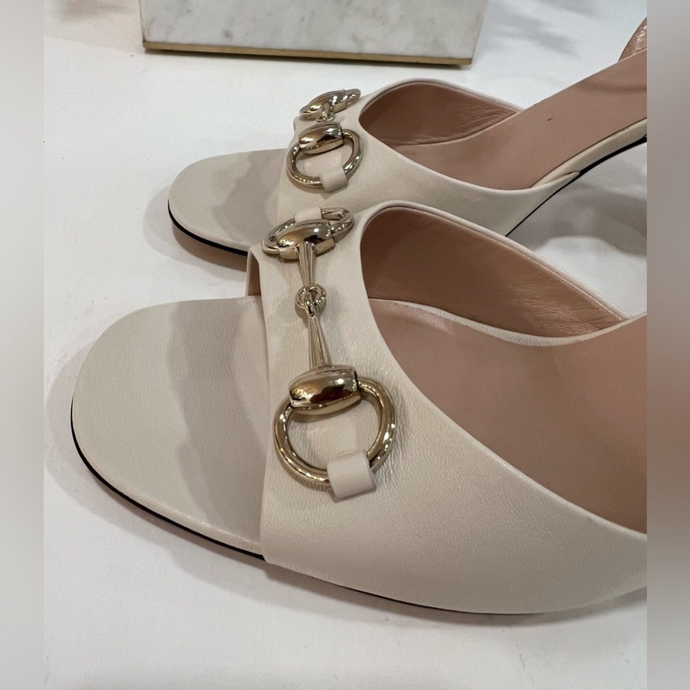 GUCCI
Lady Horsebit 75 leather sandals - Picture 4 of 10